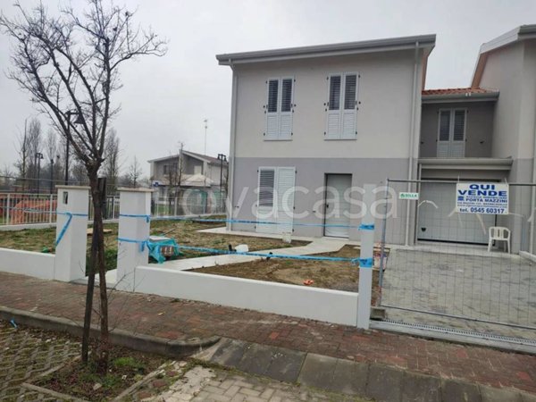 casa indipendente in vendita a Bagnacavallo