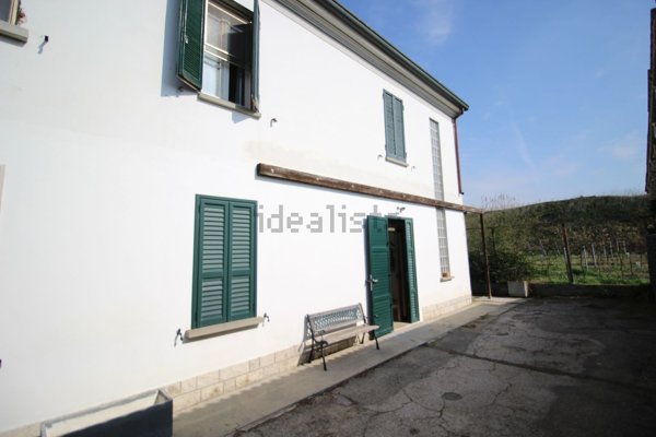 pentavano in vendita a Bagnacavallo in zona Traversara