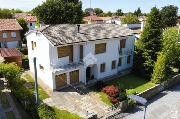 casa indipendente in vendita a Bagnacavallo