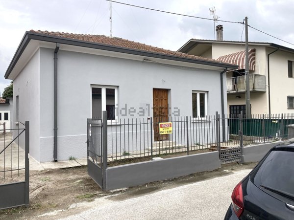casa indipendente in vendita a Bagnacavallo in zona Glorie