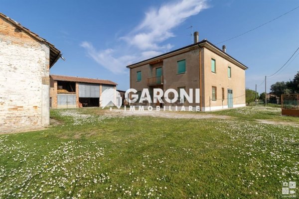 casa indipendente in vendita a Bagnacavallo in zona Masiera