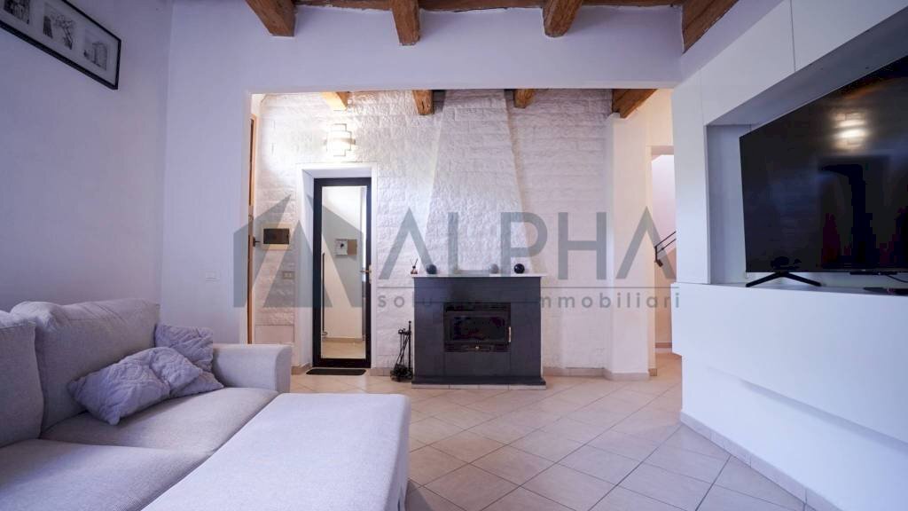 casa indipendente in vendita a Bagnacavallo in zona Villanova