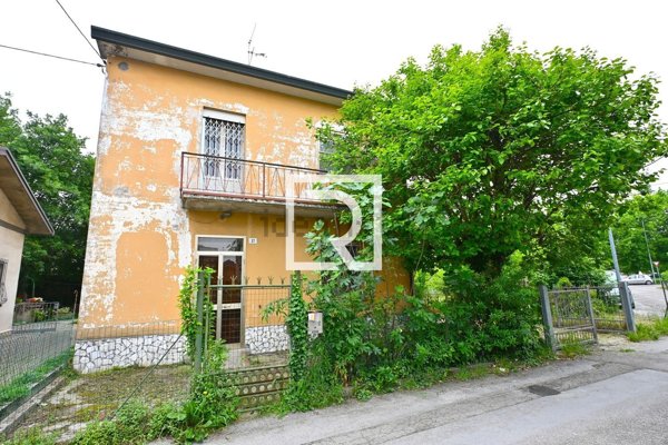 casa indipendente in vendita a Bagnacavallo in zona Glorie