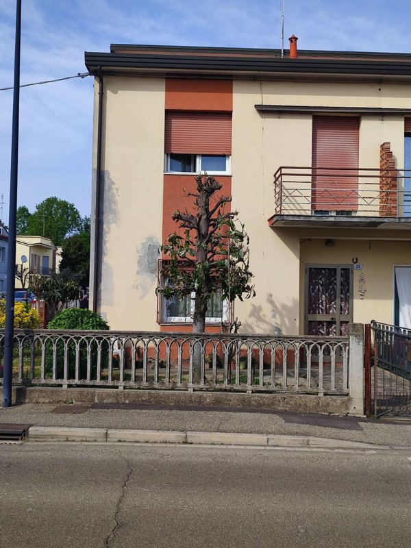 casa indipendente in vendita a Bagnacavallo