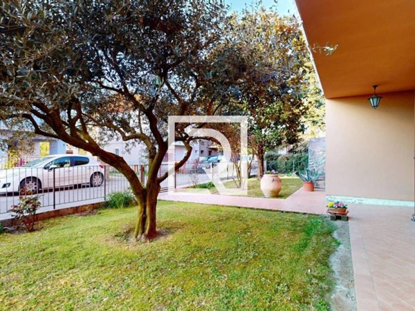 casa indipendente in vendita a Bagnacavallo in zona Glorie