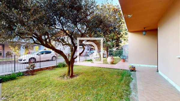 casa indipendente in vendita a Bagnacavallo in zona Glorie