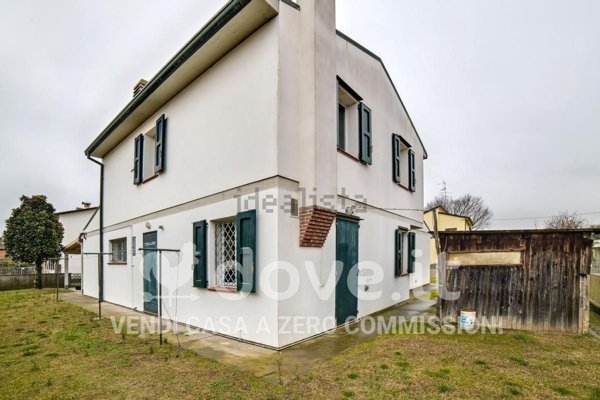 casa indipendente in vendita a Bagnacavallo