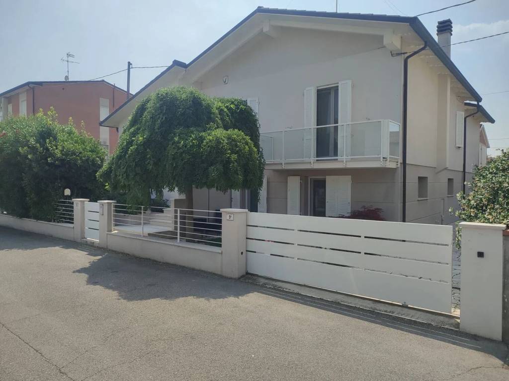 casa indipendente in vendita a Bagnacavallo