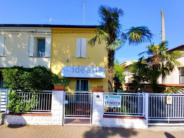 casa semindipendente in vendita a Bagnacavallo