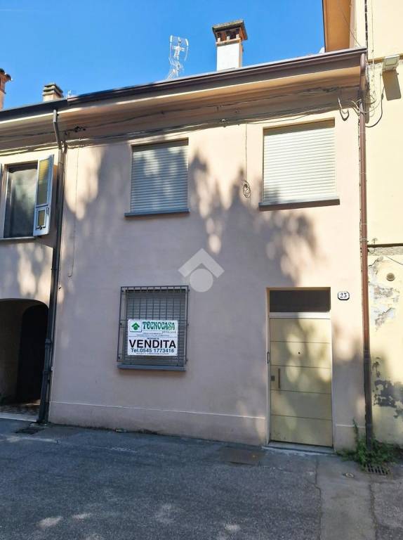 casa indipendente in vendita a Bagnacavallo