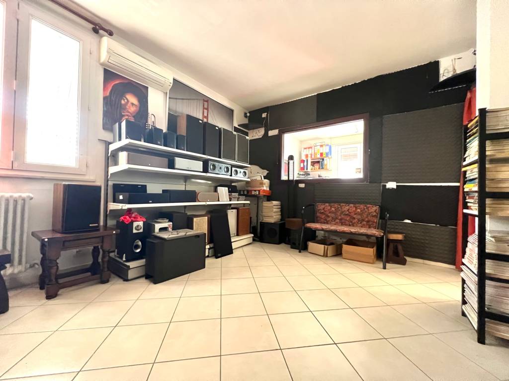 ufficio in vendita a Bagnacavallo in zona Glorie