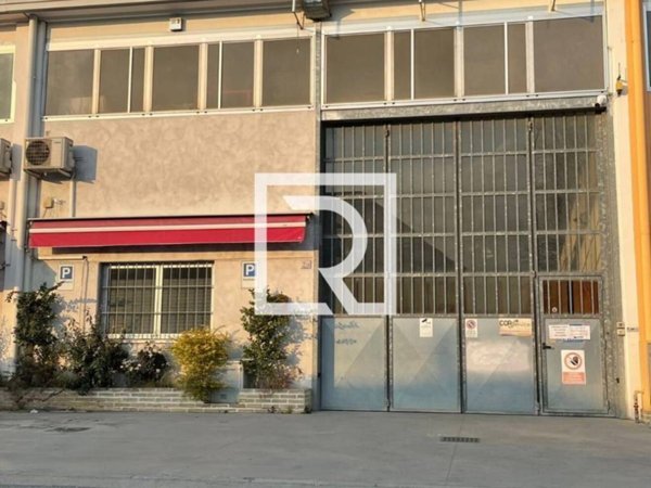 locale commerciale in vendita a Bagnacavallo