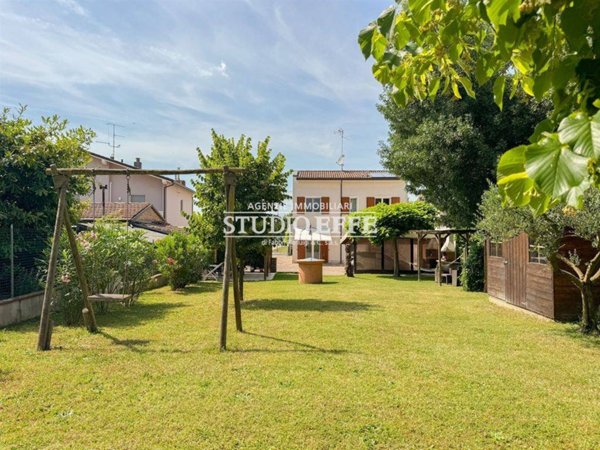casa indipendente in vendita a Bagnacavallo in zona Villanova