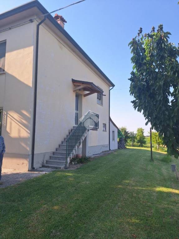 casa indipendente in vendita a Bagnacavallo