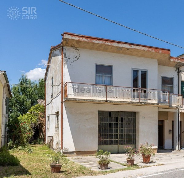 casa indipendente in vendita a Bagnacavallo in zona Glorie