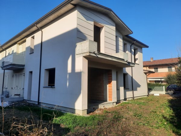 casa indipendente in vendita a Bagnara di Romagna