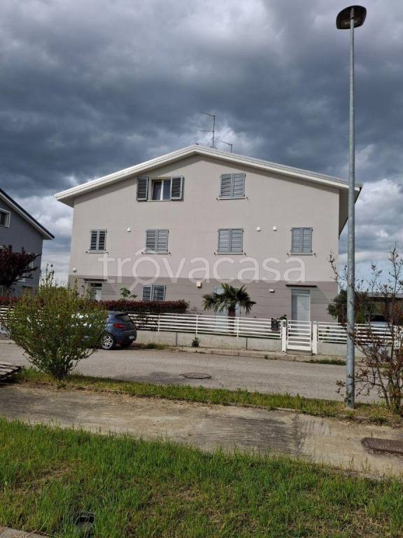 casa indipendente in vendita a Bagnara di Romagna