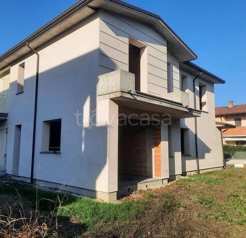 casa indipendente in vendita a Bagnara di Romagna