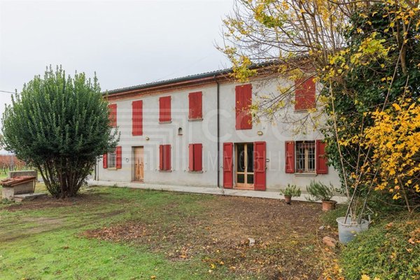 casa indipendente in vendita a Bagnara di Romagna