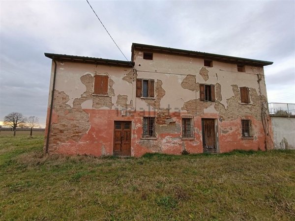 casa indipendente in vendita a Bagnara di Romagna