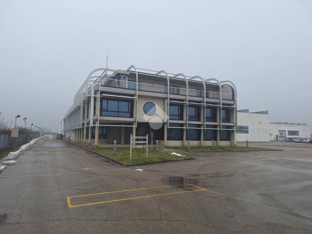 ufficio in vendita a Bagnara di Romagna