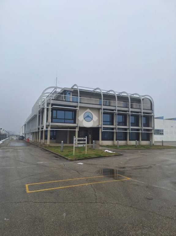 capannone in vendita a Bagnara di Romagna