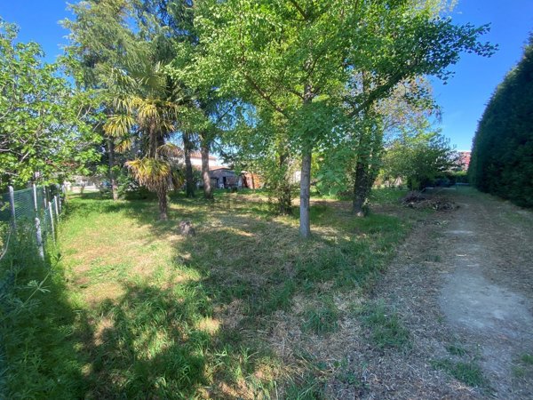 terreno edificabile in vendita a Bagnara di Romagna