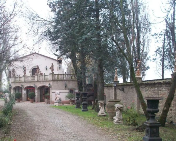 casa indipendente in vendita a Bagnara di Romagna
