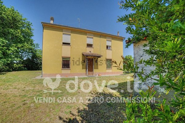 casa indipendente in vendita a Bagnara di Romagna