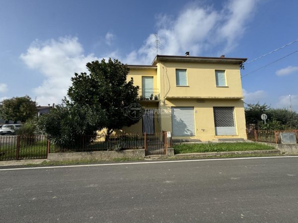 casa indipendente in vendita a Brisighella