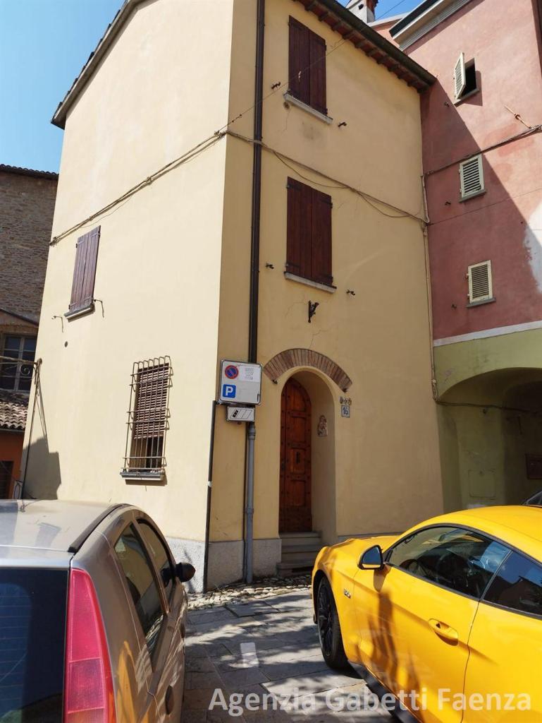 casa indipendente in vendita a Brisighella