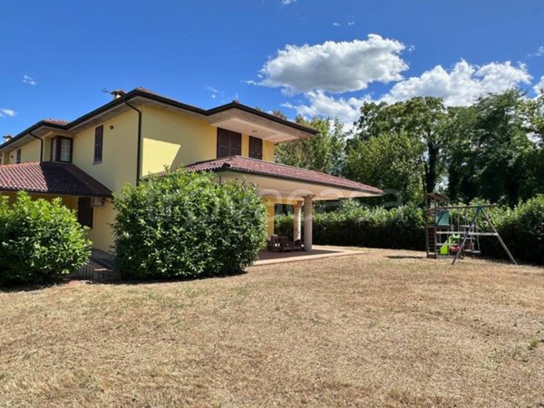 casa indipendente in vendita a Brisighella in zona Marzeno