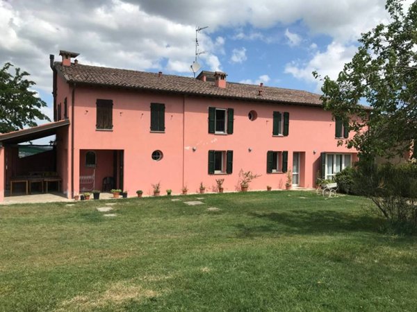 casa indipendente in vendita a Brisighella in zona Casale