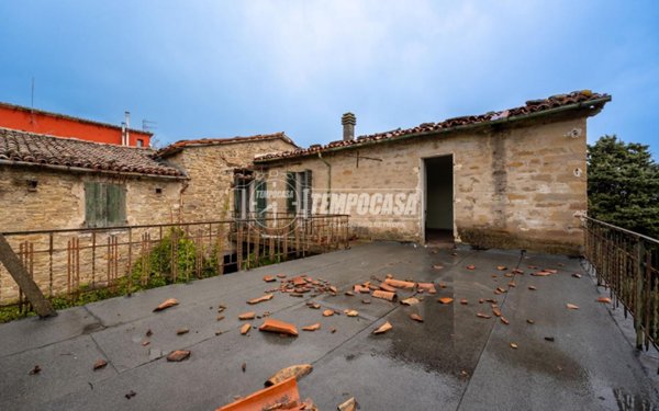 casa indipendente in vendita a Brisighella in zona Castellina