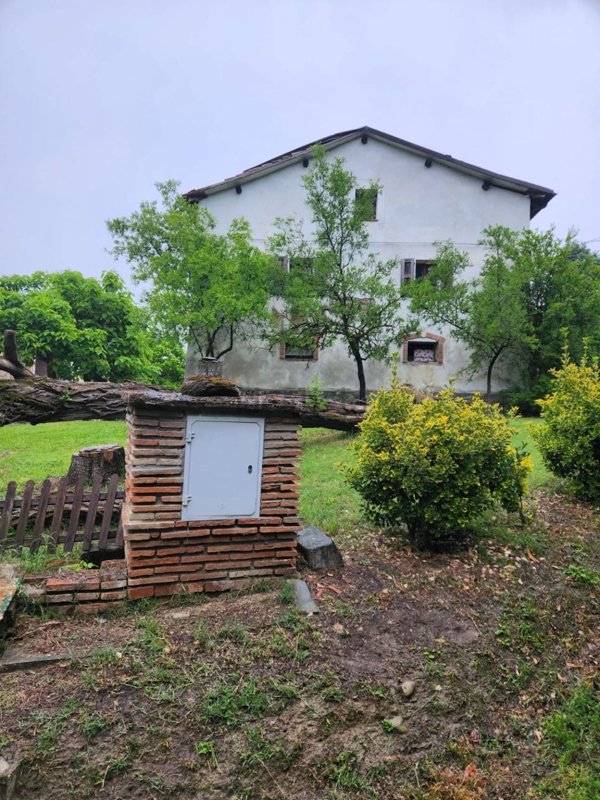 esavano in vendita a Brisighella