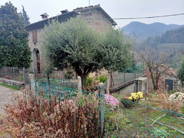 casa indipendente in vendita a Brisighella in zona Castellina