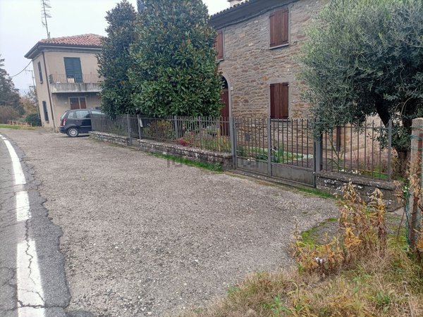 casa indipendente in vendita a Brisighella in zona Castellina