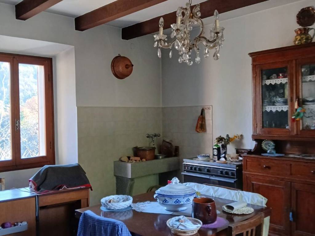 casa indipendente in vendita a Brisighella in zona Castellina