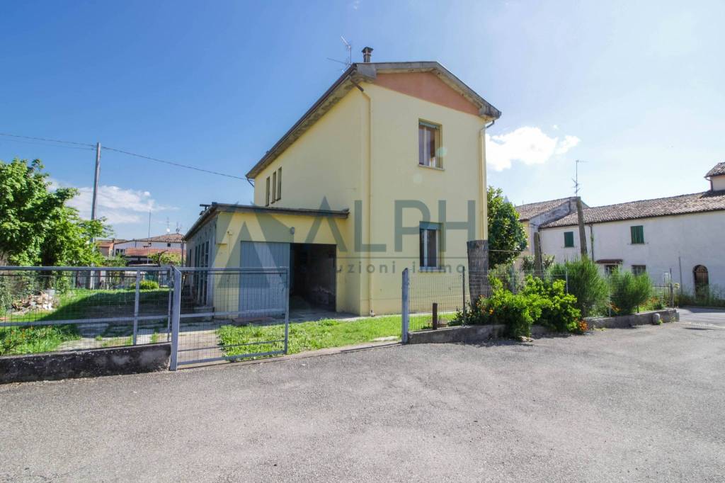 casa indipendente in vendita a Brisighella
