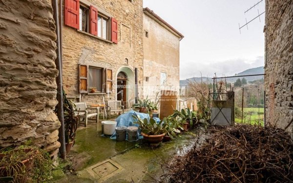 casa indipendente in vendita a Brisighella in zona Fognano