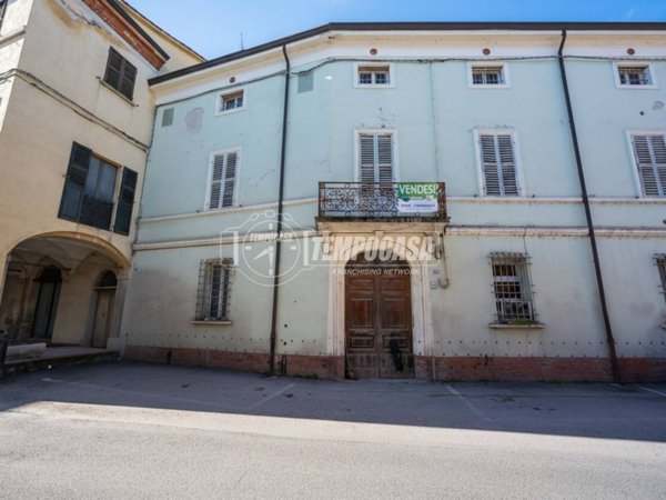 intera palazzina in vendita a Brisighella in zona Fognano