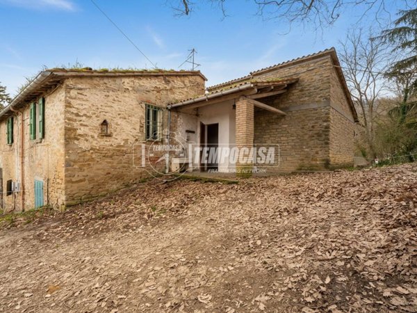 casa indipendente in vendita a Brisighella in zona Fognano
