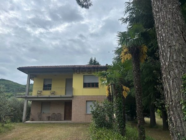 casa indipendente in vendita a Brisighella in zona Castellina