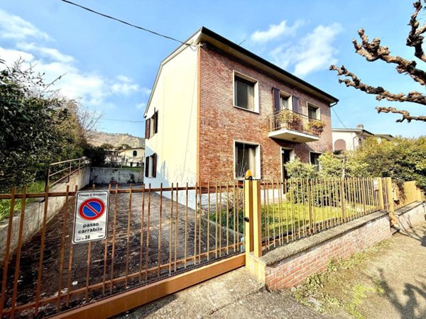 casa indipendente in vendita a Brisighella