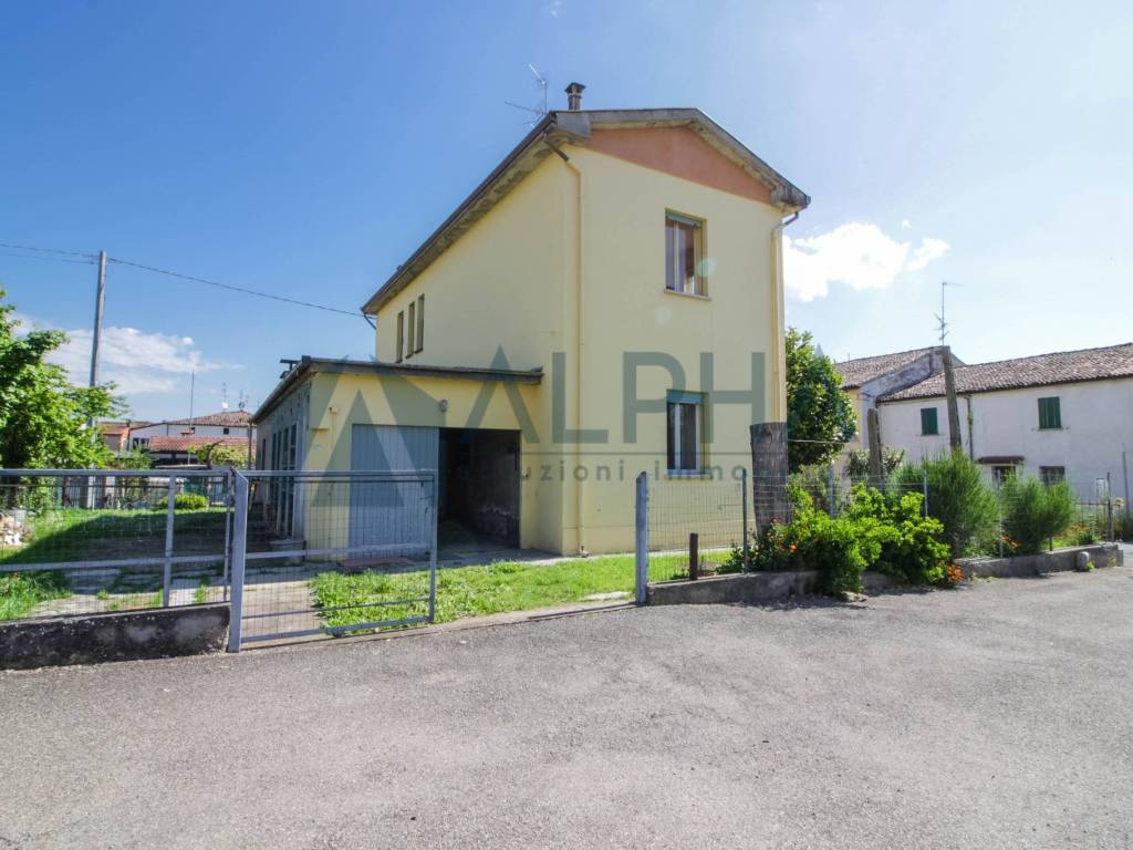 casa indipendente in vendita a Brisighella in zona Villa San Giorgio in Vezzano