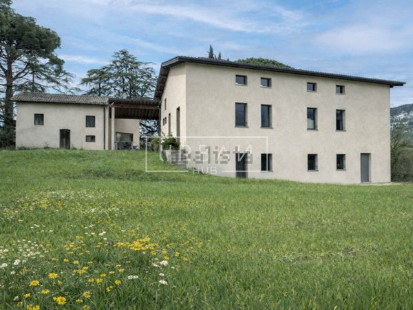 casa indipendente in vendita a Brisighella in zona Fognano