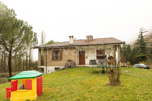 casa indipendente in vendita a Casola Valsenio in zona Valsenio