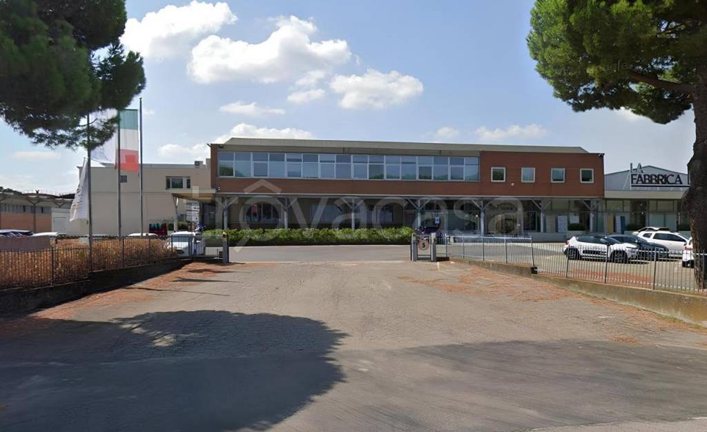 locale commerciale in vendita a Castel Bolognese