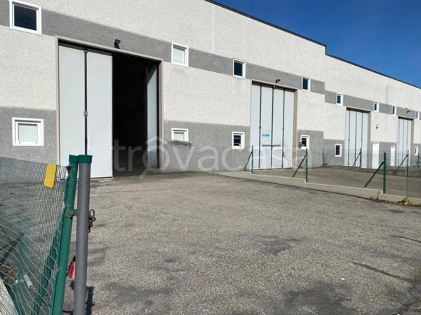 locale commerciale in vendita a Castel Bolognese