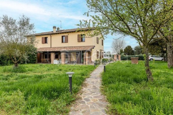 casa indipendente in vendita a Castel Bolognese